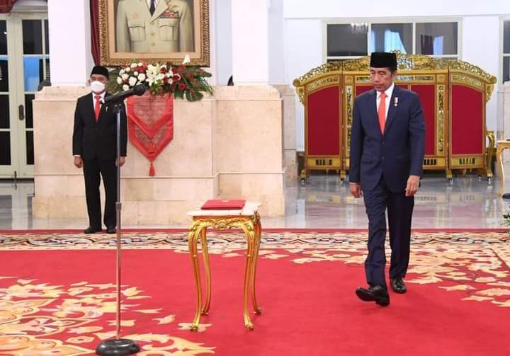 Presiden Jokowi Lantik Dewan Pengawas dan Anggota BPKH 2022-2027