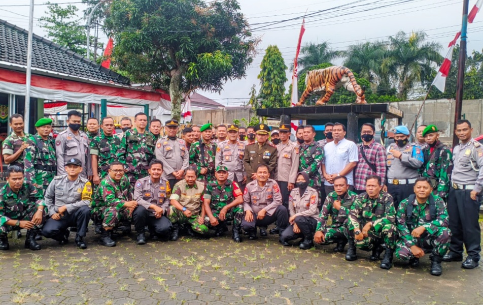Kapolsek Beserta 32 Personil Polsek Ciamis Gerudug Kantor Koramil 1301/Ciamis