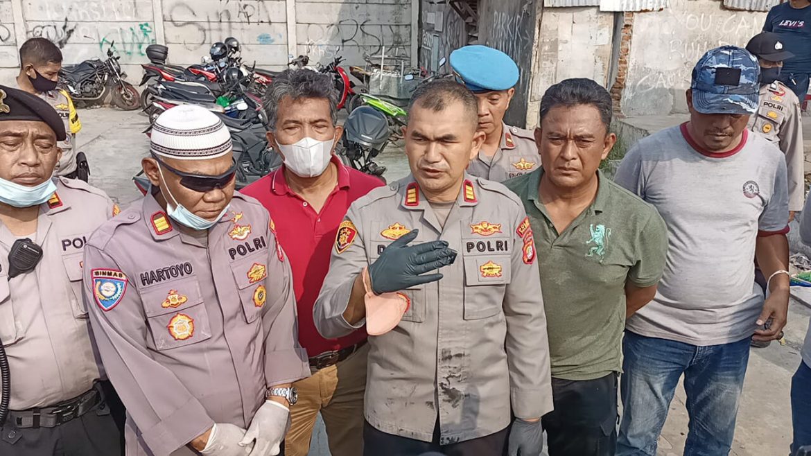 Polsek Palmerah Jakarta Barat kembali Menggerebek Kampung Boncos, Palmerah, Terkait Peredaran Gelap Narkotika