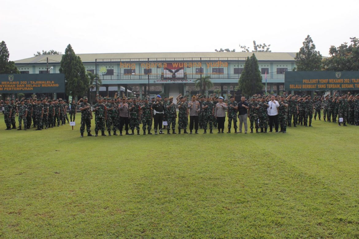 Dandim 0507/Bekasi Beserta Jajaran Ikuti Apel Sinergitas TNI-Polri Di Lingkungan Kodim 0507/Bekasi