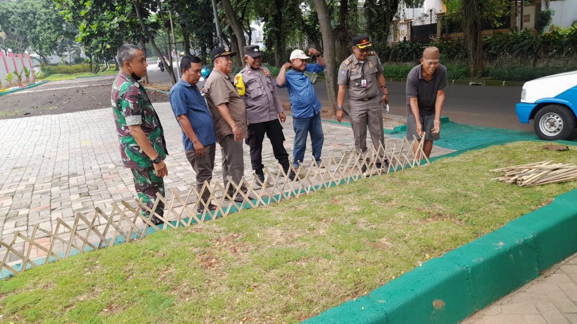 Babinsa Koramil 07/KB bersinergi dengan tiga pilar kelurahan Joglo