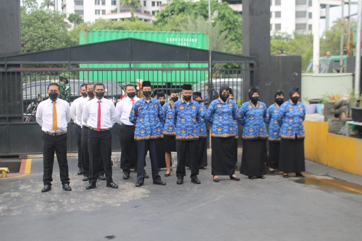 Dandim 0503/JB Kolonel Kav. I Made Maha Yudhiksa Pimpin Upacara Peringatan Hari Pahlawan