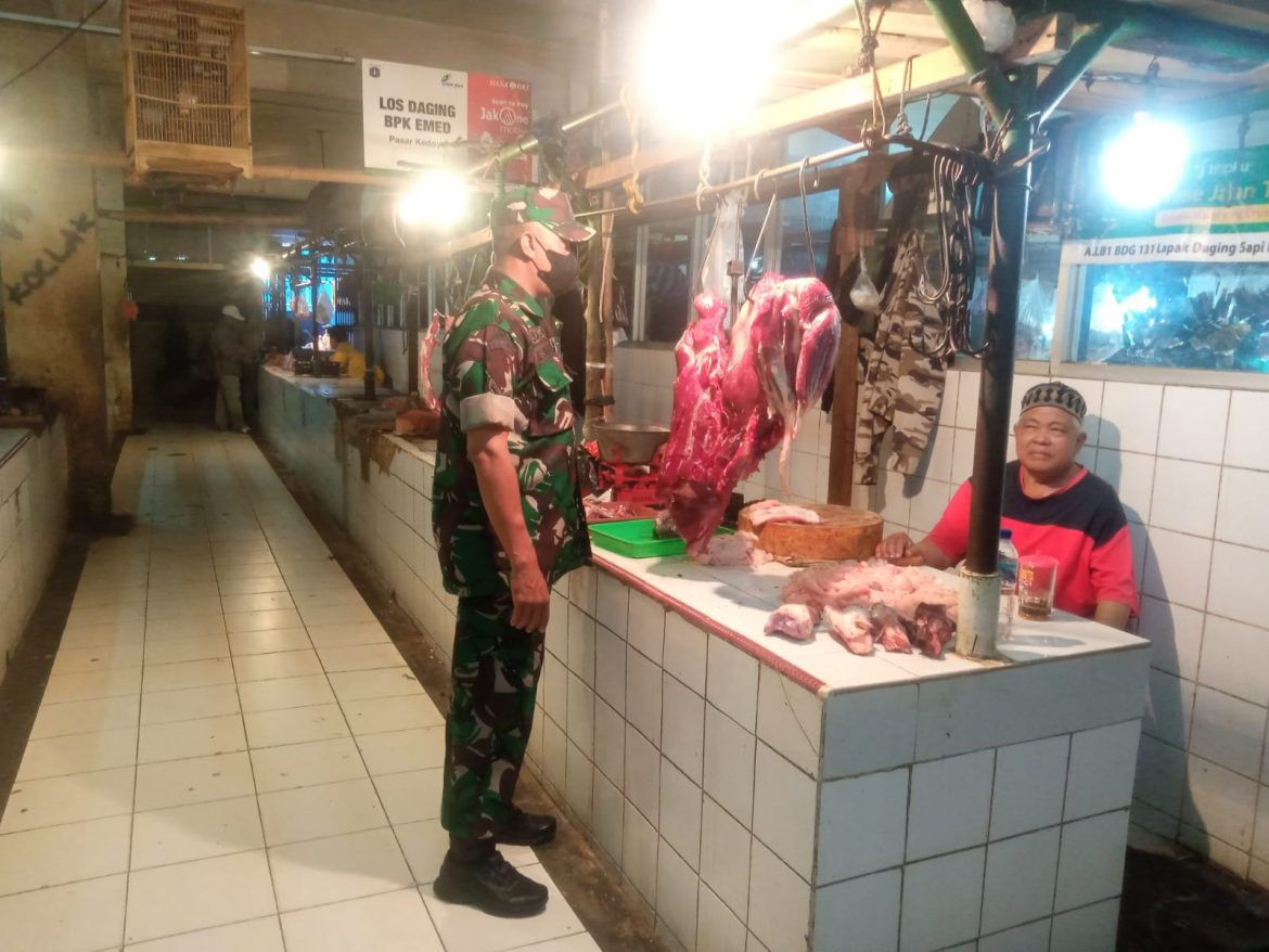 Babinsa Koramil 05/KJ Giat Komsos Dengan Warga Binaan Himbau Jaga Kebersihan Lingkungan Kita