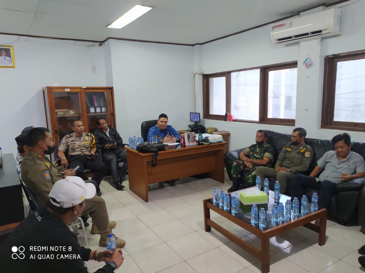 Peran Serta Babinsa Koramil 02/TB di Wilayah Binaan Hadiri Rapat MusyawarahDan Mediasi Tiga Pilar