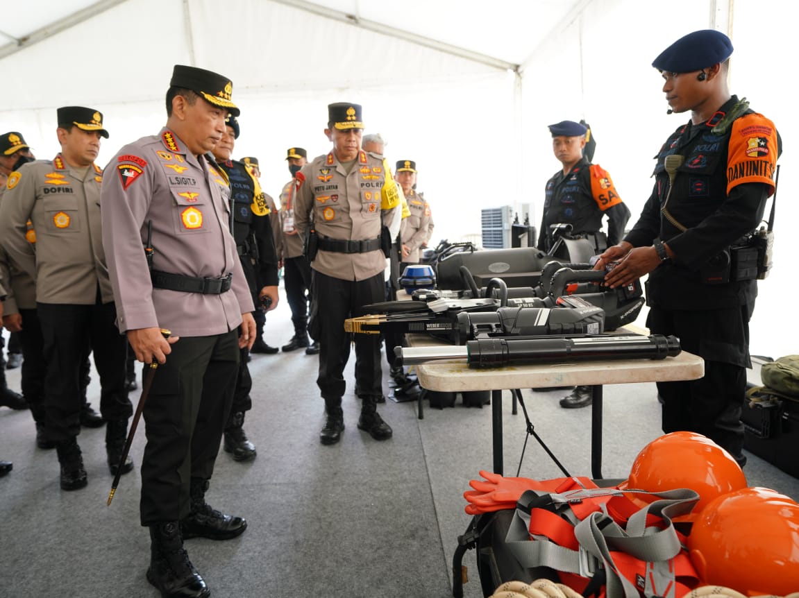 Cek Peralatan dan Kesiapan Personel, Kapolri: Semua Tergelar dengan Baik