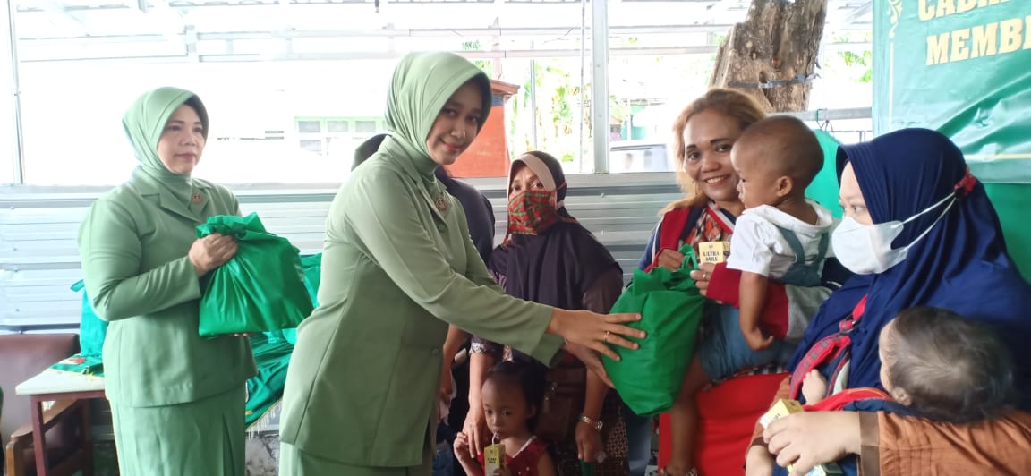 Peduli Terhadap Anak Stunting, Persit Kartika Chandra Kirana Ranting-3 Koramil 02/Matraman