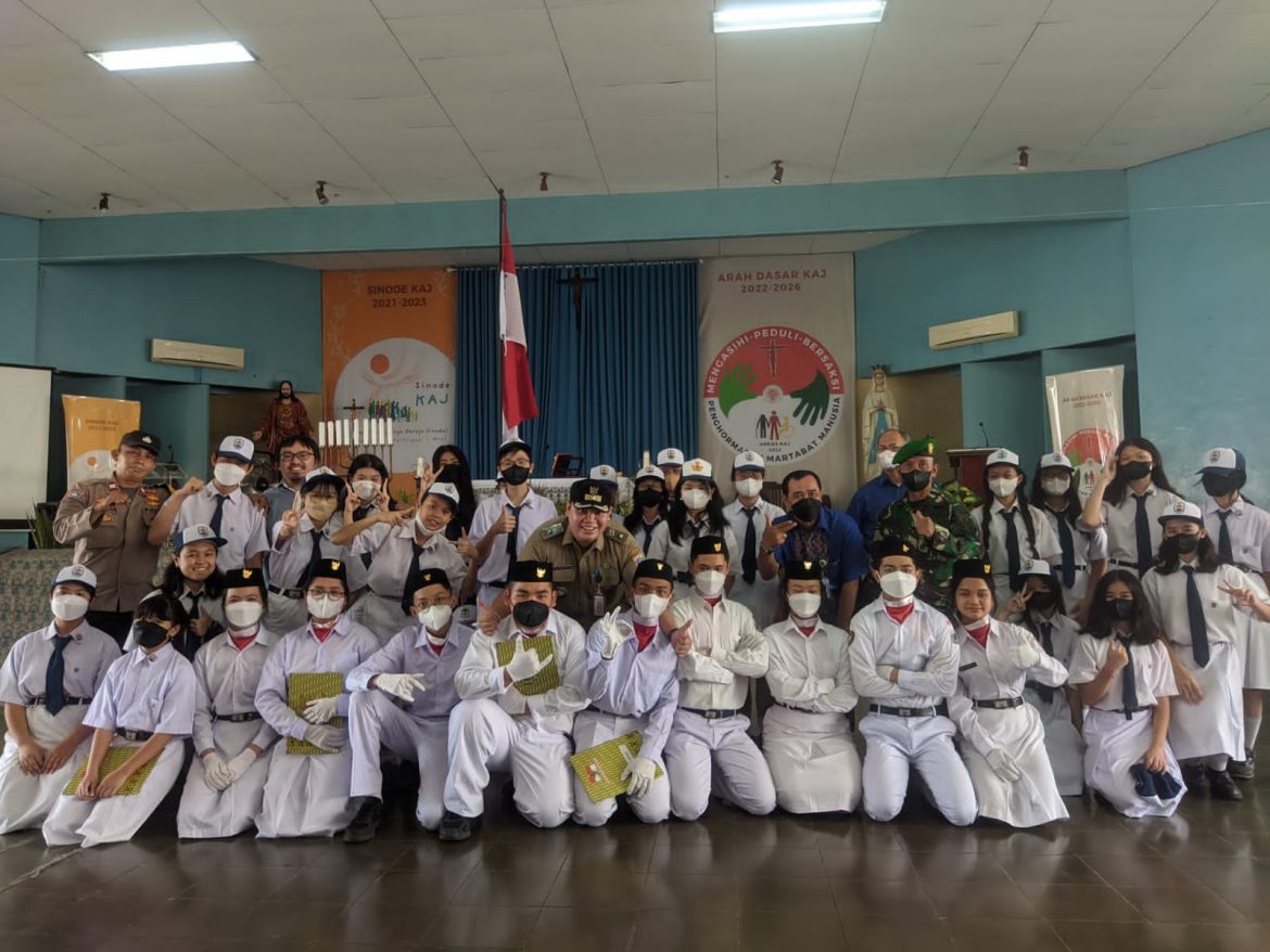 Babinsa Koramil 02/TB Hadiri Upacara Bendera di Sekolah Damai Duri Selatan