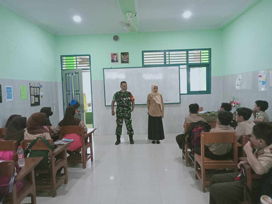 Babinsa Larangan Indah Berikan Pengarahan Kepada SWK Persipan LDKS