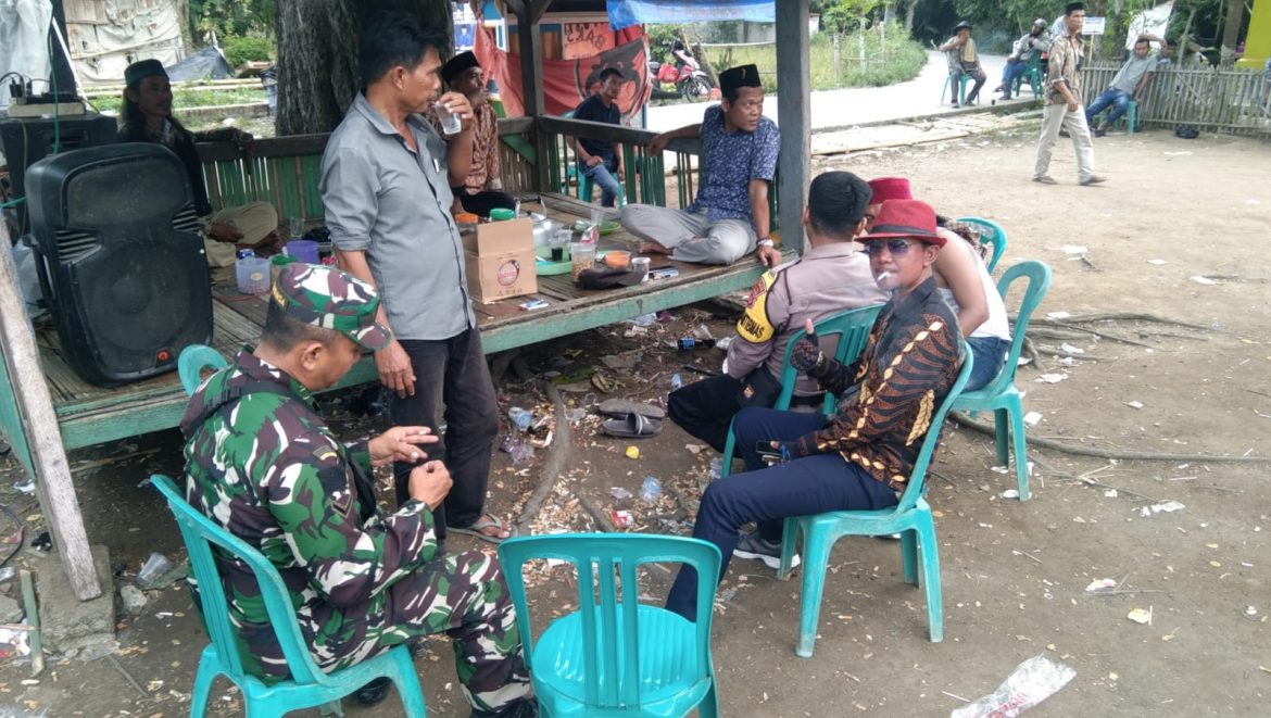 Dua Babinsa Koramil 07/Krs Serter Di Wilayah Binaan Masing – Masing