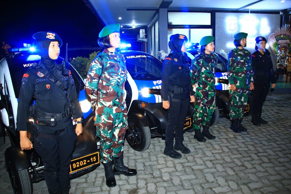 Patroli Gunakan Kendaraan Listrik, Polwan Dan Kowad Bersinergi Jaga Keamanan Penyelenggaraan KTT G20