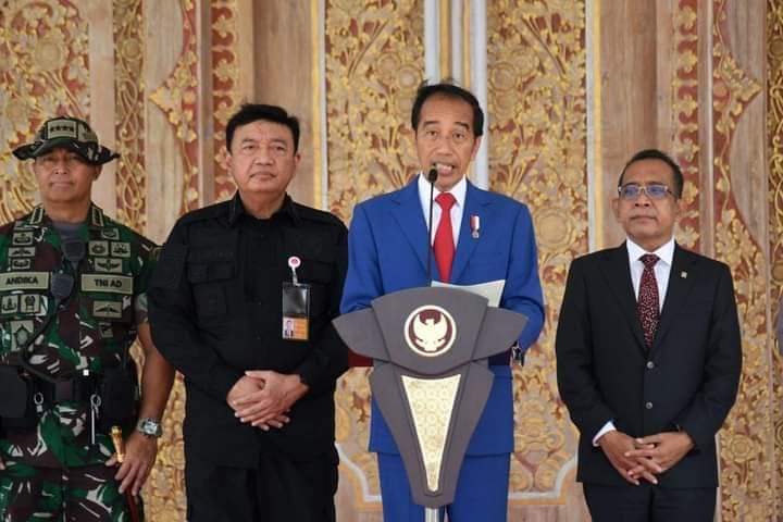 Presiden Jokowi dan Ibu Iriana Bertolak ke Thailand Hadiri APEC