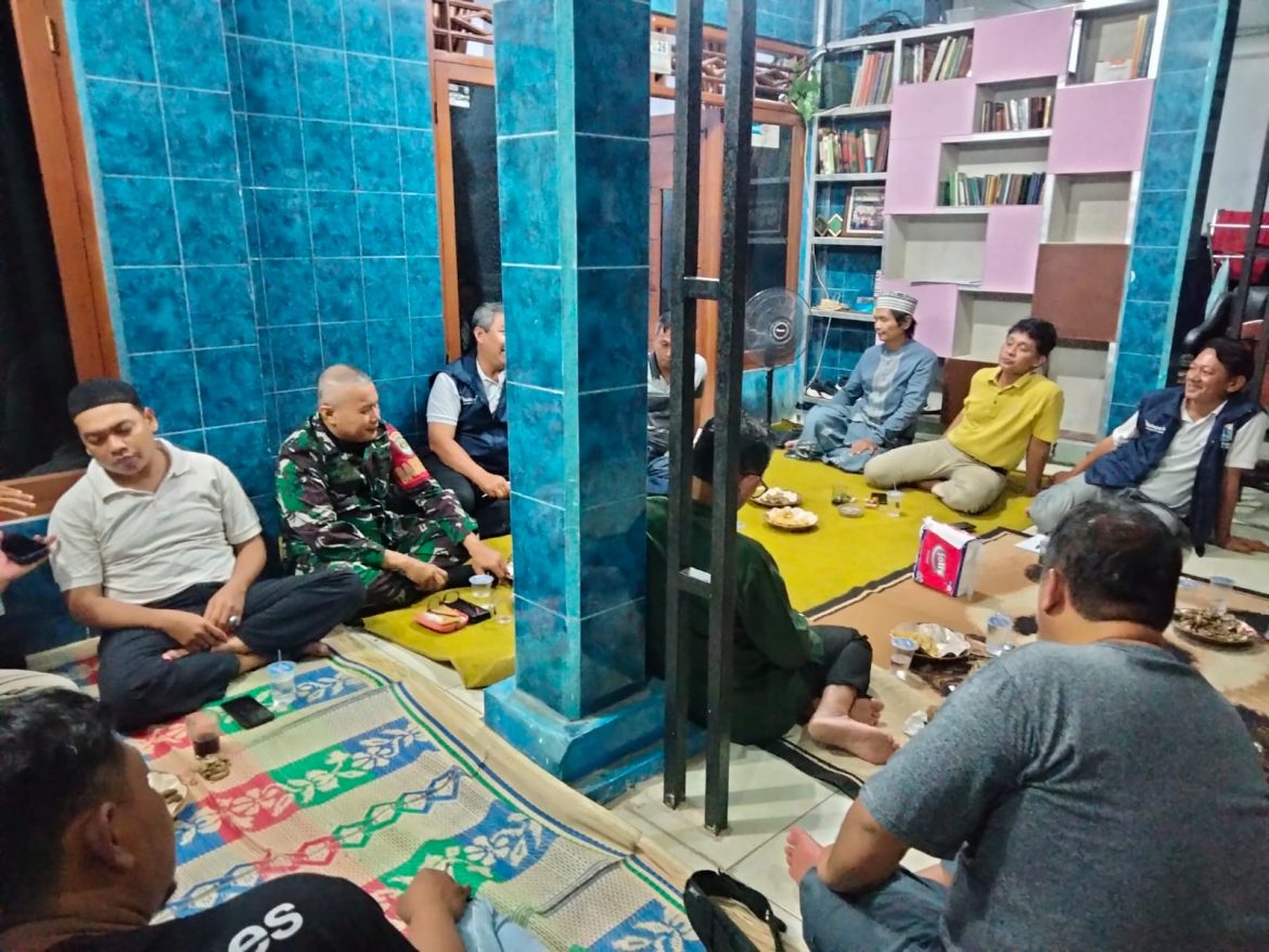 Babinsa Koramil 05/KJ Hadiri Acara Rapat Bulanan Evaluasi Perkembangan Wilayah