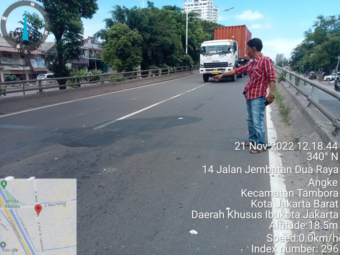 Polsek Tambora Merespon Laporan Warga Adanya Jalan Bergelombang Yang Meresahkan Masyarakat
