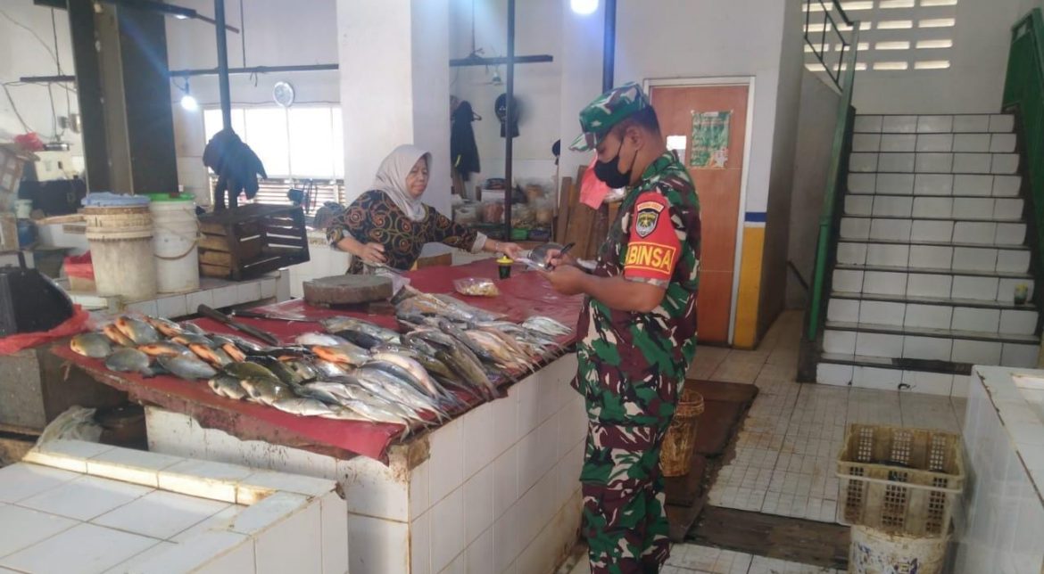 Stabil, Pantauan Perkembangan Harga Sembako Babinsa Sertu Kusnudin