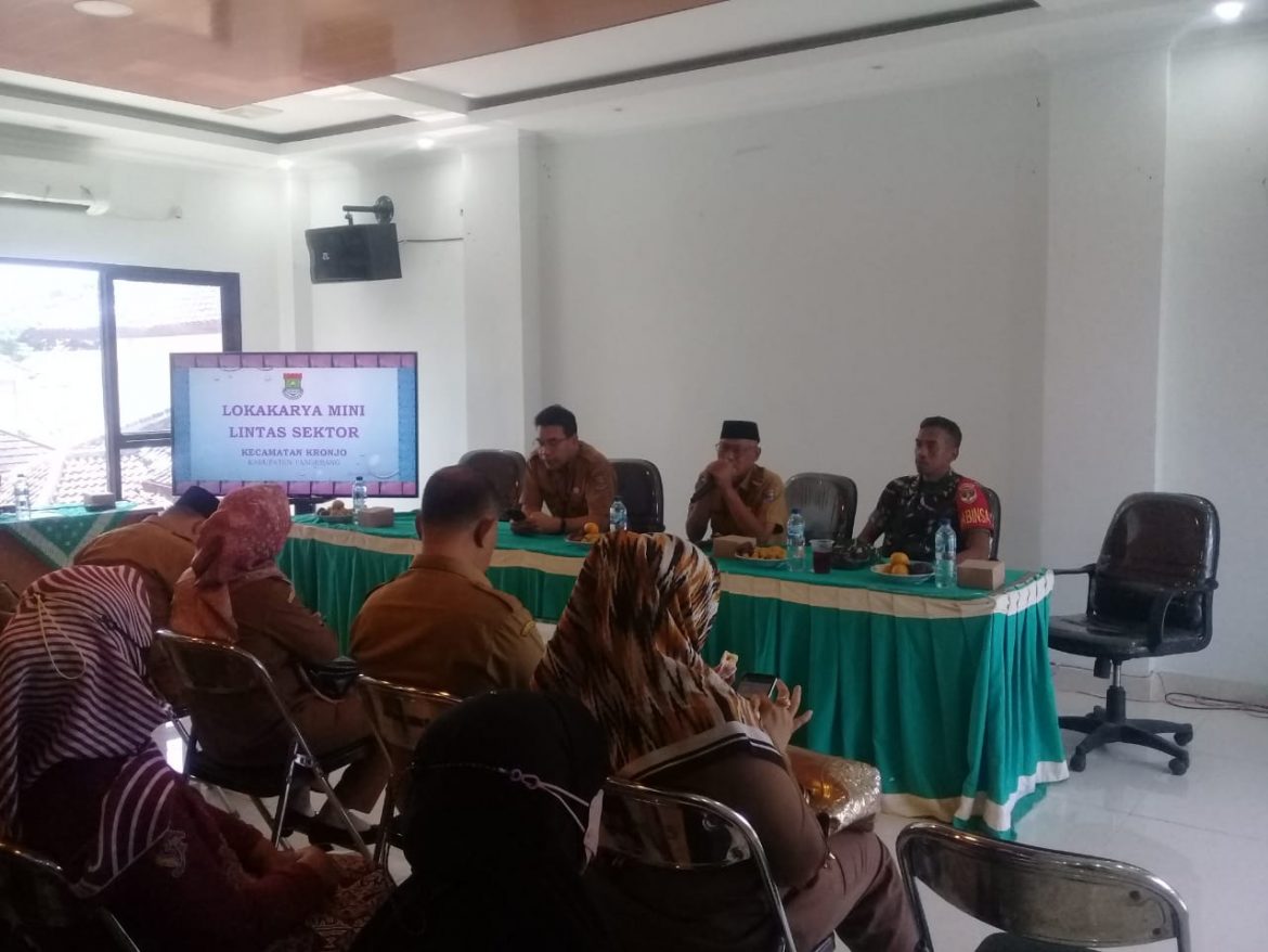 Wakili Danramil Sertu Trio Budi Hadiri Lokakarya Mini Lintas Sektor