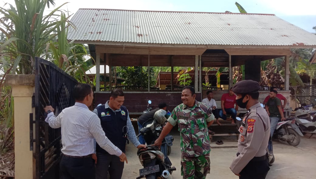 Patroli Gabungan TNI-Polri di Idi Tunong, Aceh Timur