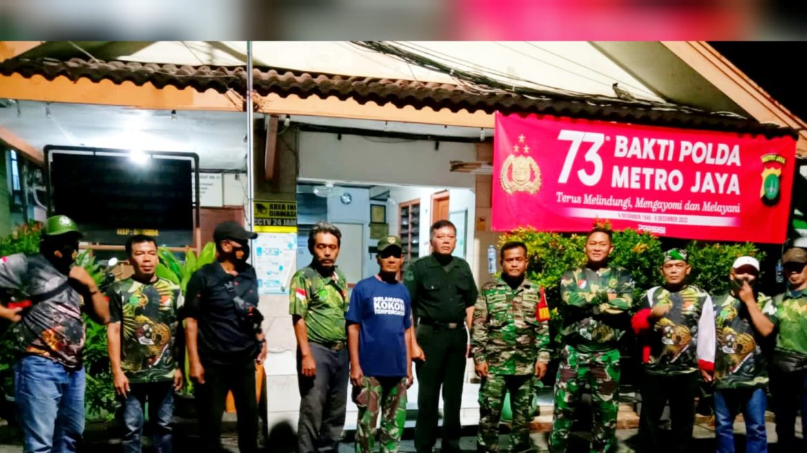 Beri Rasa Aman, Babinsa Koramil 03/GP dan Mitra Jaya Jajaran 337 Jatipulo Patroli Wilayah
