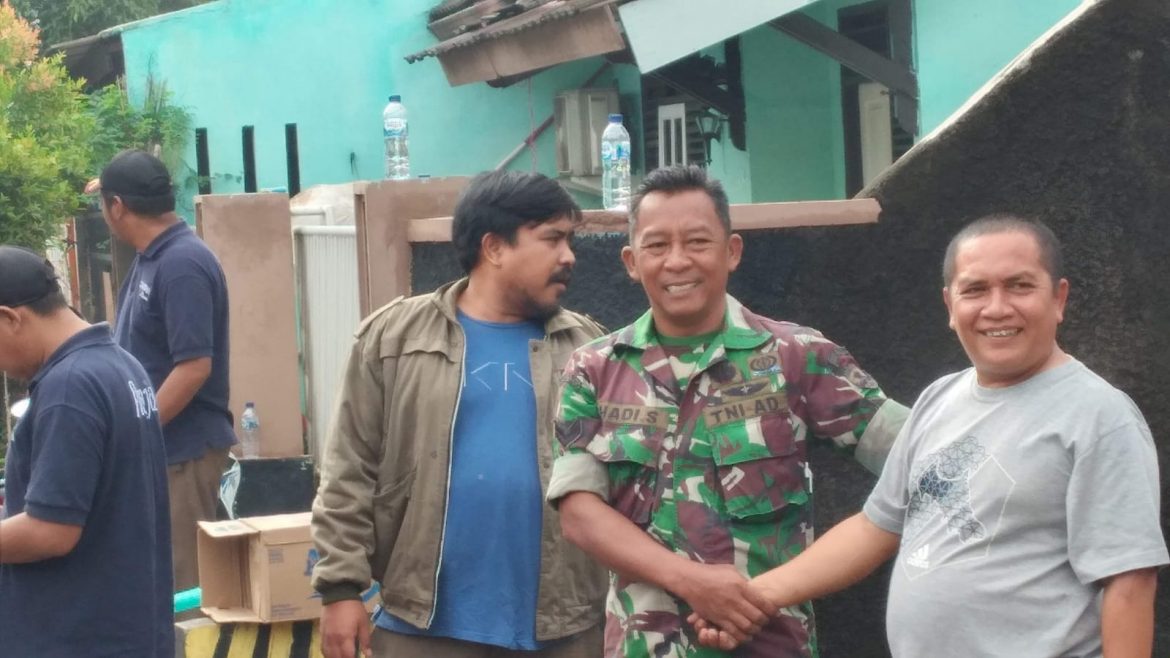 Sertu Hadi Komsos Komsos Dengan Forum RT Dan RW