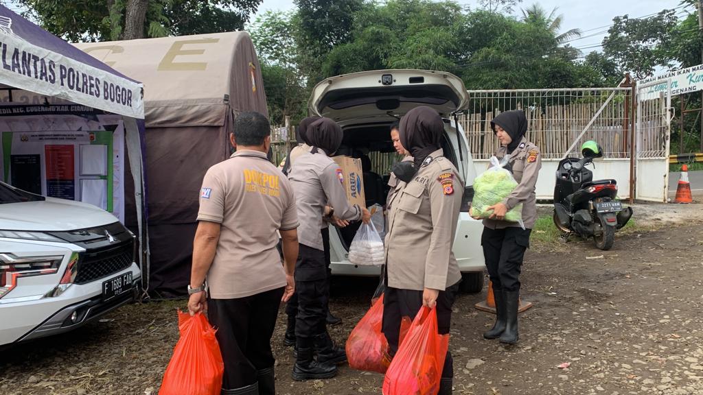 Hingga Hari Ke 7 Pasca Terjadinya Gempa Bumi di Cianjur, Polres Bogor Terus Berikan Bantuan