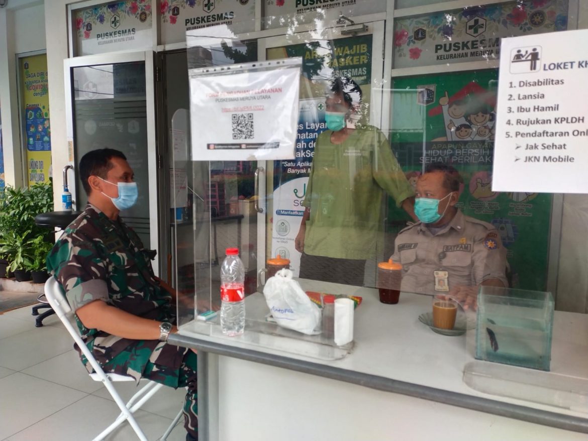 Komsos Sertu Mulyana Ajak Tiga Pilar Jaga Keamanan Lingkungan