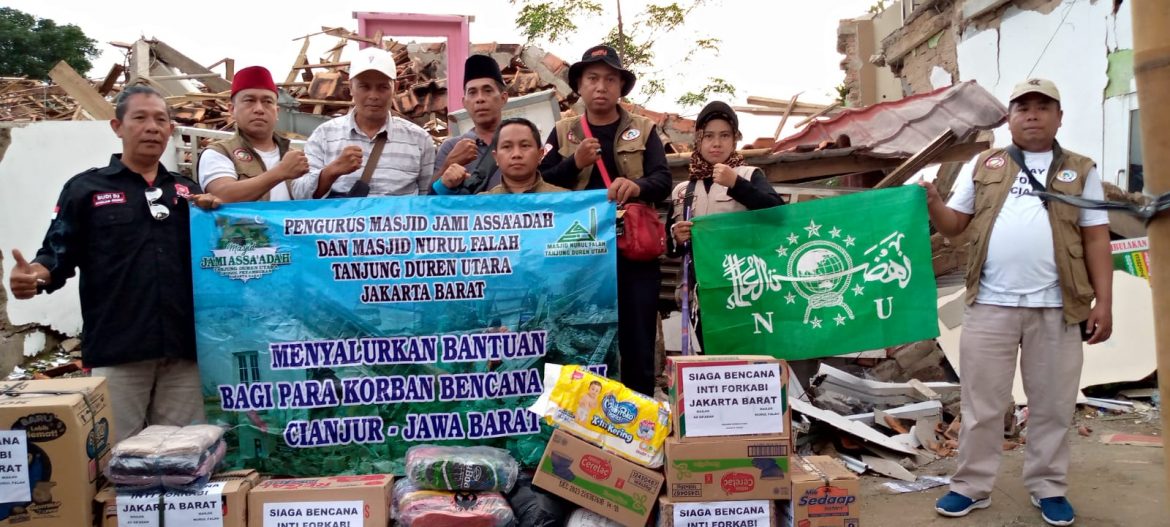 Relawan Dari Berbagai Lintas Ormas DKI Jakarta Masih Terus Bergerak Berikan Bantuan Ke Cianjur