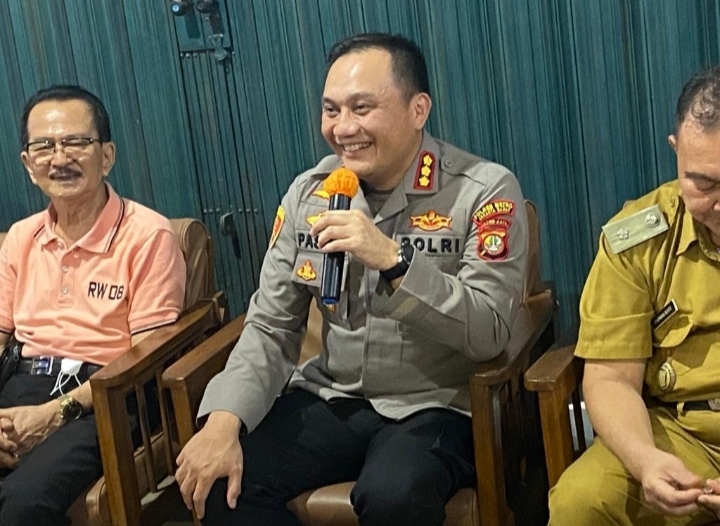 Kapolres Metro Jakarta Barat Kembali Melaksanakan Kegiatan Ngopi Bareng Serap Aspirasi Warga