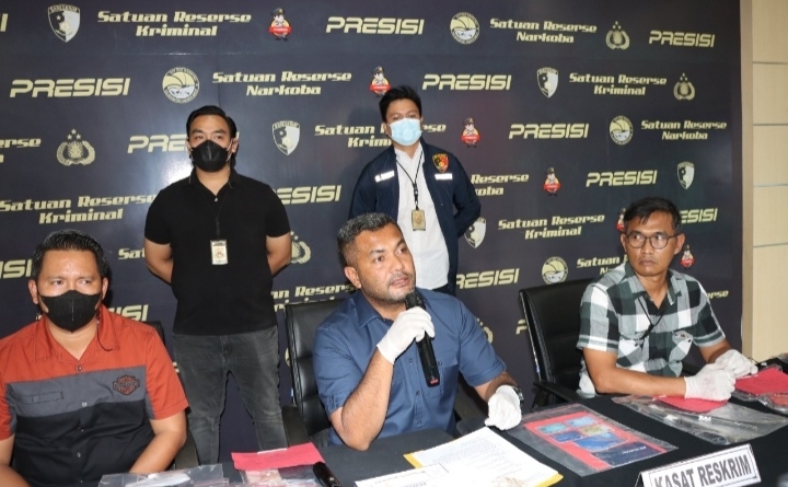 Polres Metro Jakarta Barat Meringkus 11 Pelaku Pembobolan Anjungan Tunai Mandiri (ATM) Di Wilayah Jakarta Barat.