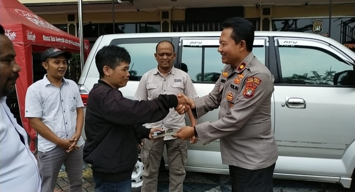 Polsek Kebun Jeruk Berhasil Menemukan Mobil Rental Yang Dibawa Kabur Oleh Penyewa nya