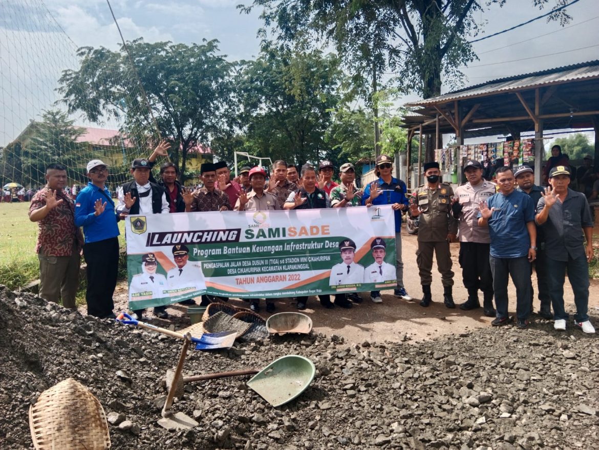 Jumat Berkah Launcing Samisade 2022 Pengaspalan Jalan Desa Cikahuripan Kecamatan Klapanunggal Kabupaten Bogor
