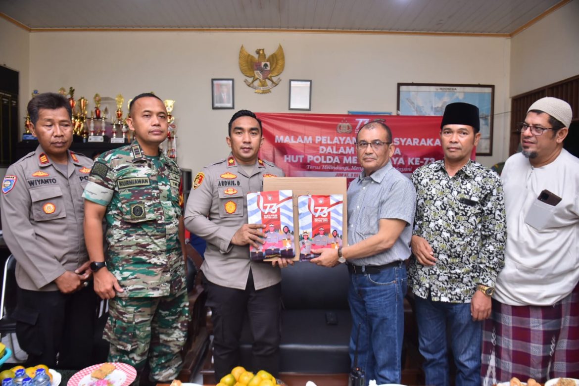 Danramil dan Kapolsek Cengkareng Ikuti Vicon Bersama Kapolda Metro Jaya