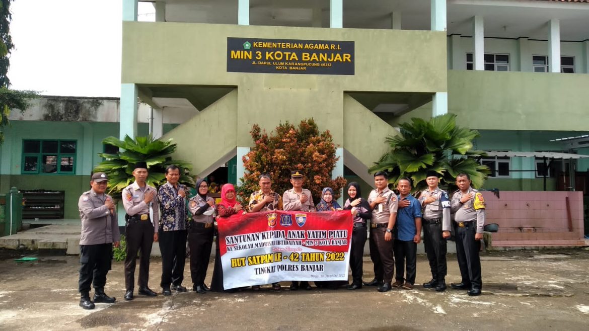 Momentum HUT Satpam Ke-42, Polres Banjar Santuni Anak Yatim Piatu