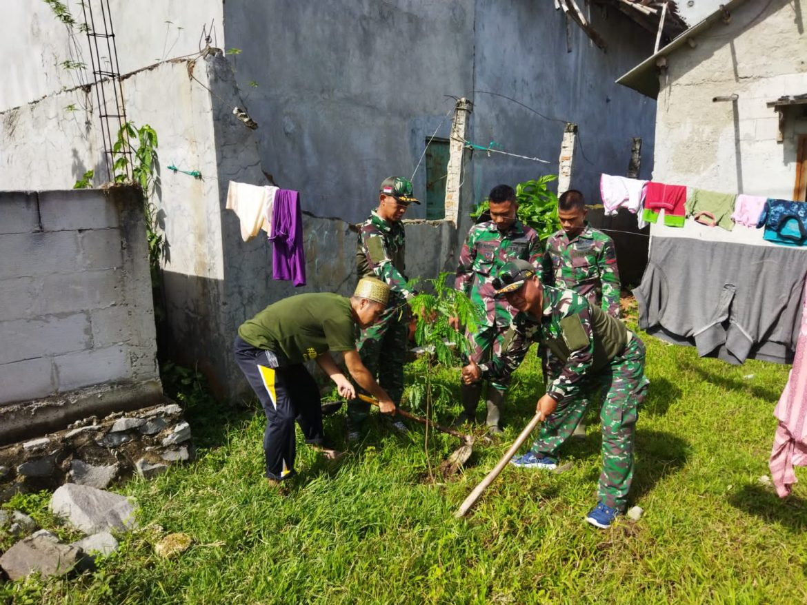 Sambut HUT Ke 73, Kodam Jaya/Jayakarta, Koramil 05/Balaraja Karbak Bersihkan Masjid Al Barokah
