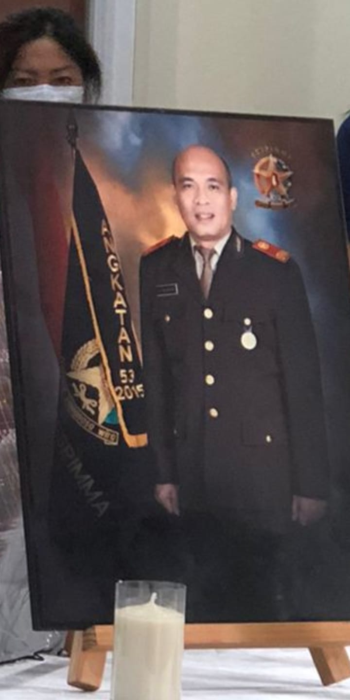 Segenap Jajaran Redaksi Mediacyberbhayangkara.com Mengucapkan Turut Berduka Cita Dan Bela Sungkawa Atas Meninggalnya Penasehat Kami AKBP Hamonungan Nadapdap S.H., Semoga Amal Ibadahnya Diterima di Sisi Tuhan Yang Maha Esa