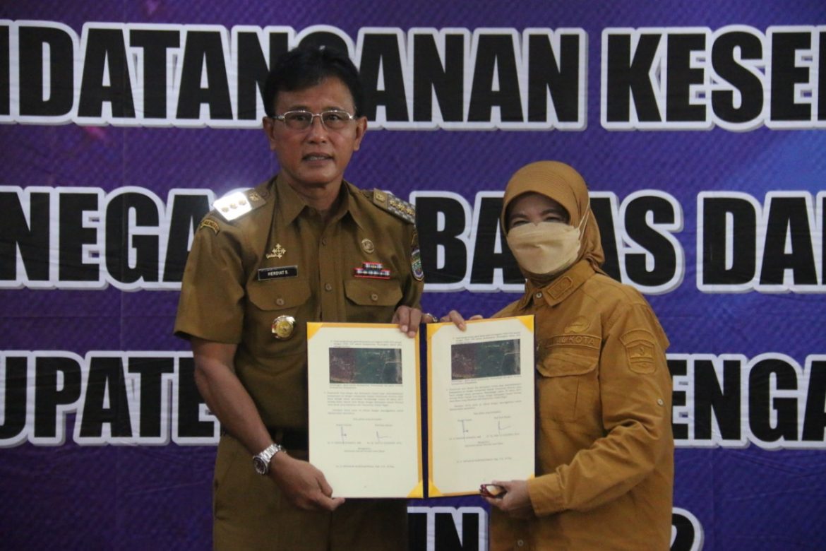 Tetapkan Batas Daerah, Pemkab Ciamis dan Pemkot Banjar Tandatangani Kesepakatan Bersama
