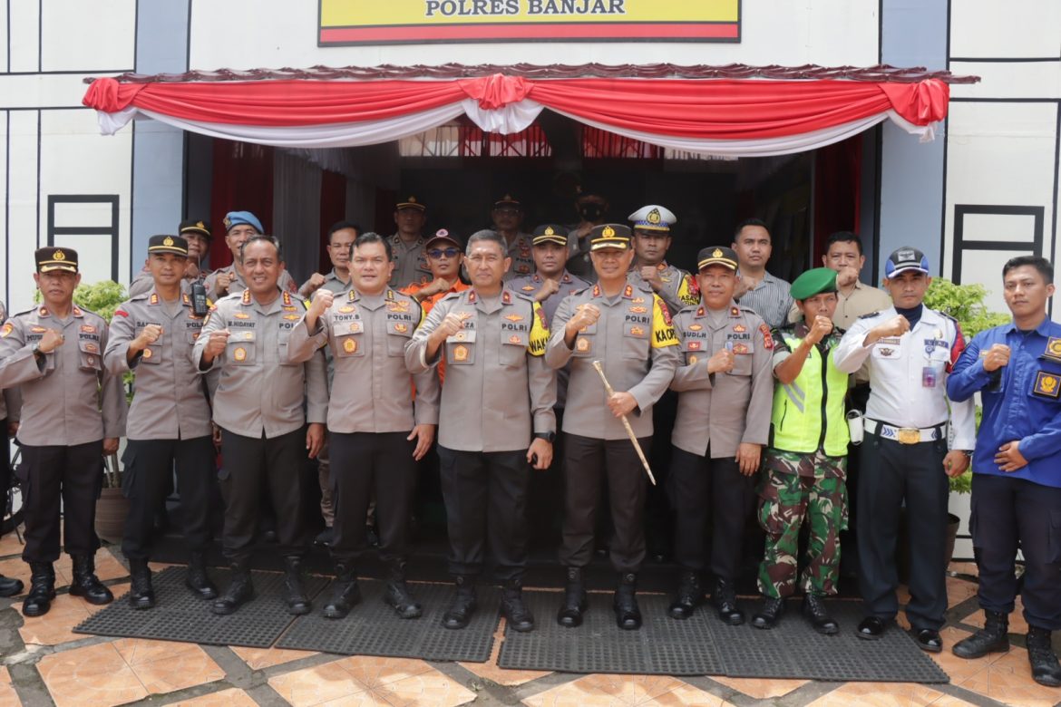 Kunjungi Pos Terpadu Polres Banjar, Waka Polda Jabar Apresiasi Live Music