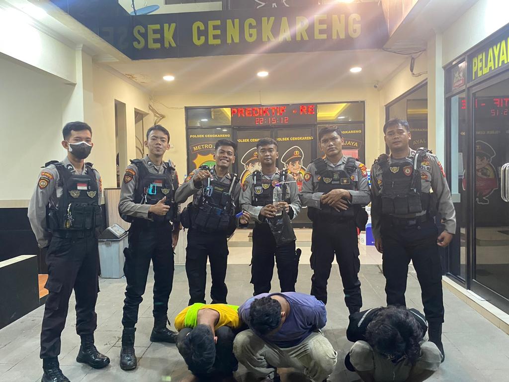 Tim Patroli Perintis Presisi Polres Metro Jakarta Barat Berhasil Mengamankan 3 Orang Remaja Yang Sedang Asyik Menikmati Barang Haram Jenis Sabu