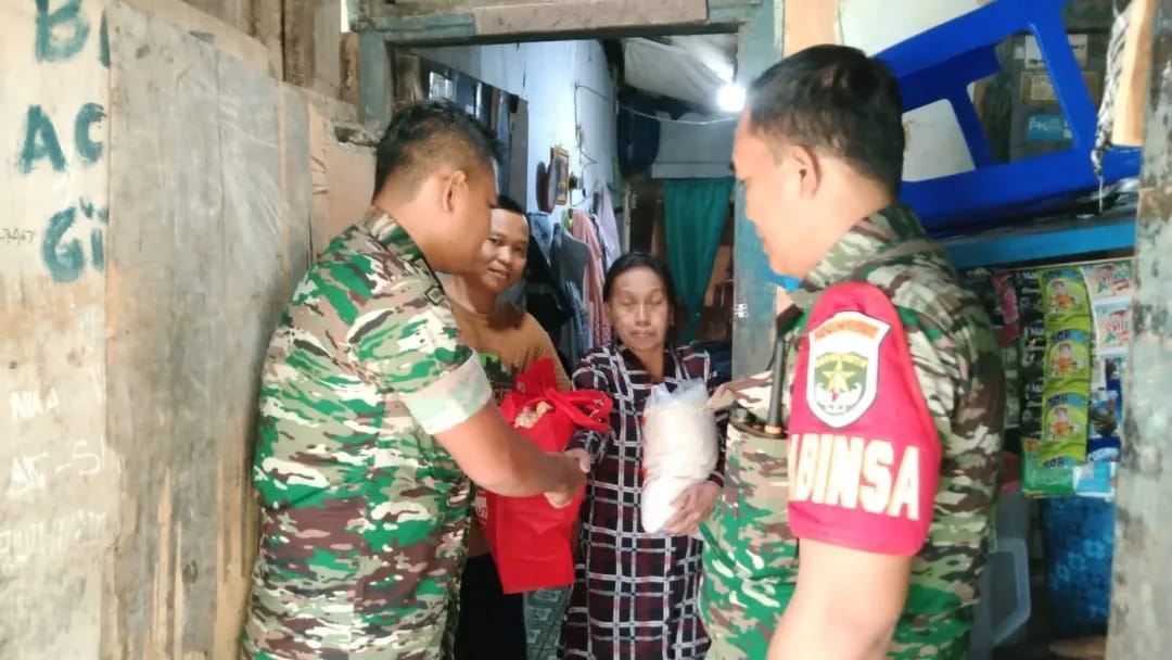 Berbagi Kebahagiaan Dan Jemput Keberkahan, Babinsa Jatiasih Laksanakan Babinsa Masuk Dapur