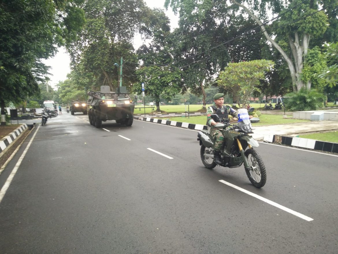 Dalam rangka Pemeliharaan dan Perawatan Materil satuan, Yonif Mekanis 201/JY gelar pemanasan kendaraan tempur jenis Anoa Pimu 6×6 dan Anoa Recovery 6X6