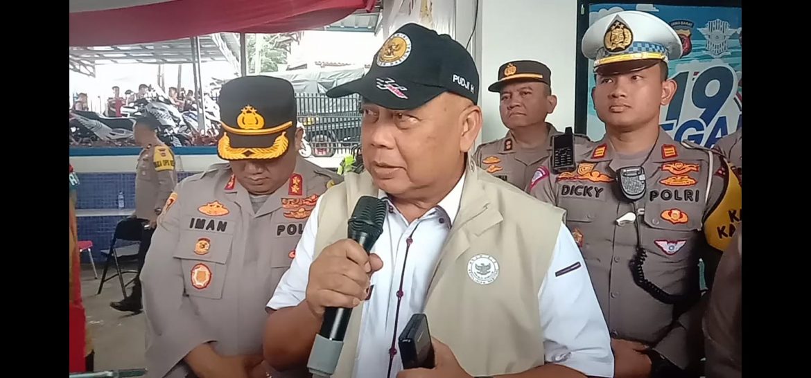 Menteri Perhubungan Dan Kompolnas Lakukan Pemantauan Kesiapan Petugas Di Lapangan Berkaitan Dengan Penanganan Arus Lalu Lintas Menghadapi Tahun Baru 2023