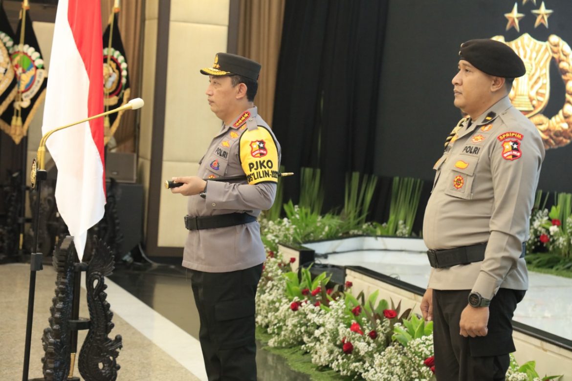 Polri Gelar Upacara Korps Raport ke 42 Pati dan 121 Pamen