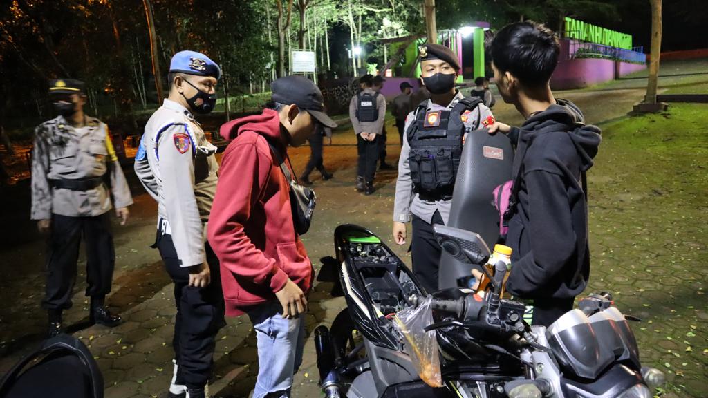 Pastikan Wilayah Aman Jelang Akhir Tahun 2022, Satuan Pungsi Polres Ciamis Secara Mobile Patroli KRYD