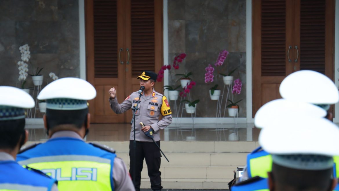 Pesan Kapolres Ciamis Dimalam Pergantian Tahun: Masyarakat Diimbau Berperan Aktif  Dalam Menjaga Kondisi Kamtibmas Diwilayah Tetap Aman dan Kondusif