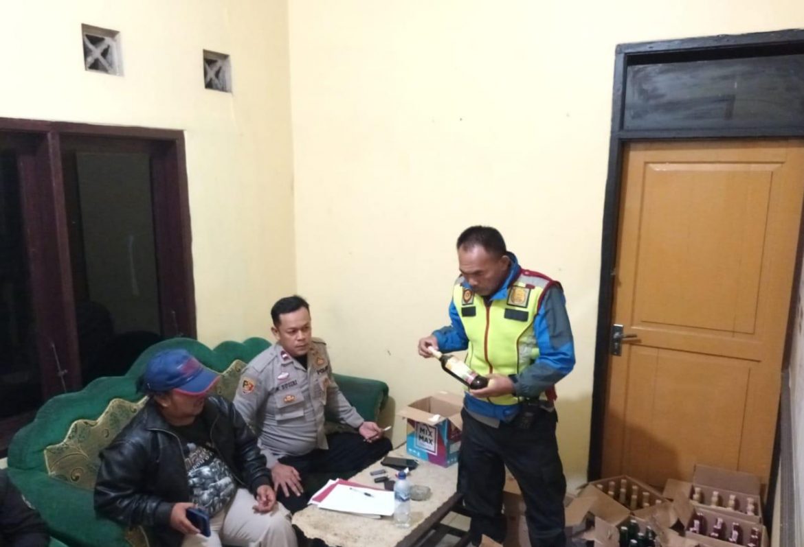 Pergantian Tahun 2023, Polisi Gelar Patroli Gabungan TNI -Polri, Berhasil Gagalkan Peredaran Miras