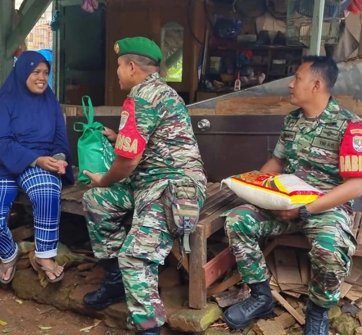 Bantu Kesulitan Warga Kurang Mampu , Kodim 0507/Bekasi laksanakan Program Babinsa Masuk Dapur Warga