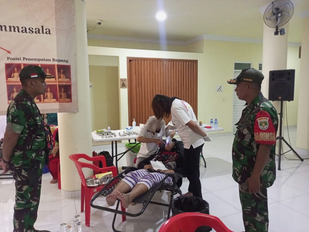Danramil04 Cengkareng Hadiri Pengobatan Gratis Peduli Kasih Vihara Hemadhiro Mettavati