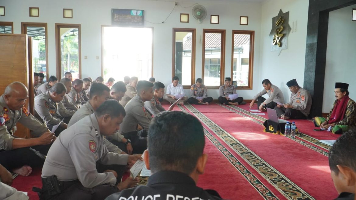 Membangun Keimanan dan Ketaqwaan, Polres Banjar Gelar Binrohtal
