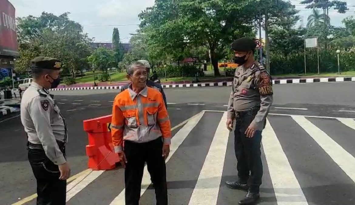 Satuan Samapta Polres Ciamis Patroli Sampaikan Himbauan Kamtibmas Kepada Warga