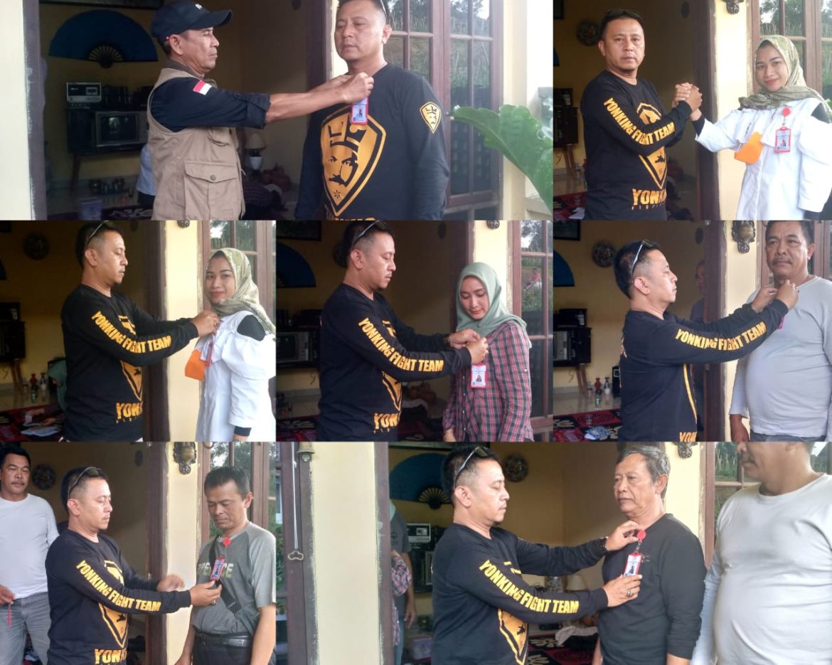 Penyerahan dan Penyematan Kartu Tanda Anggota- KTA Dalam Organisasi GANNA Kab Tasikmalaya .