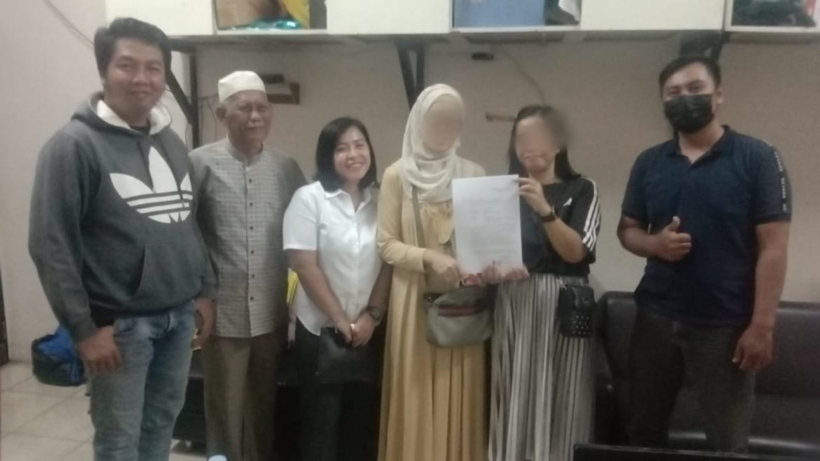 Berawal Dari Saling Ejek, Dua Warga Taman Sari Jakarta Barat Saling Cakar Cakar an Hingga Berujung Dikantor Polisi