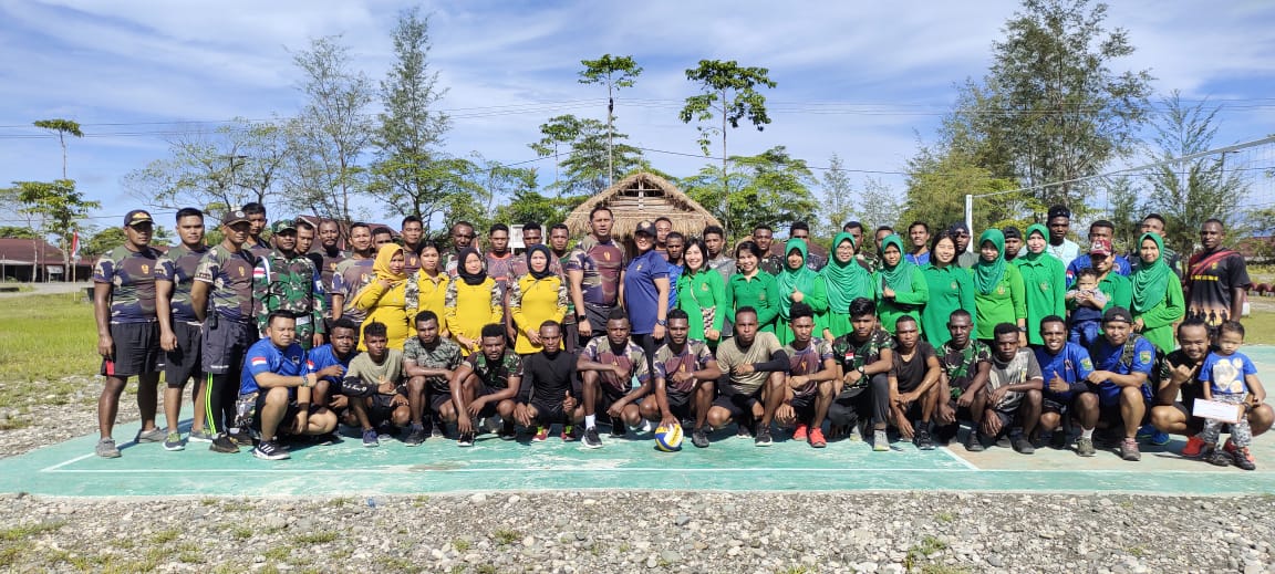 Olahraga bersama kodim 1715/Yahukimo dan jajaran Koramil 1715/06 Dekai
